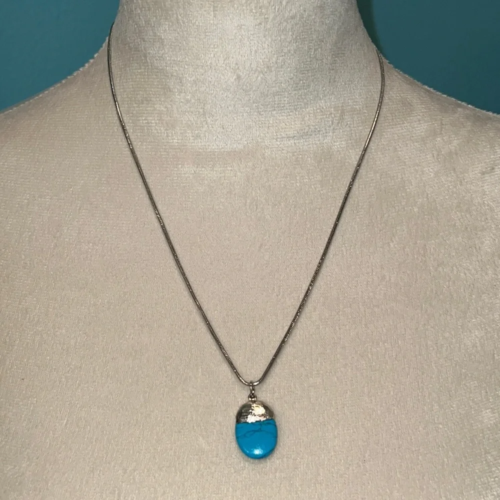 Women’s Short Silver & Turquoise Necklace